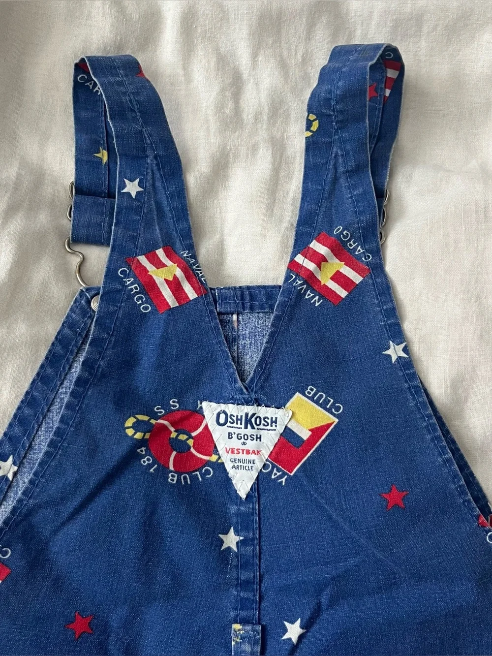 OshKosh Bgosh 3t based